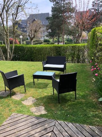 Magnifique 2P En Rez-De-Jardin Oriente Sud A 2 Pas De La Plage カブール エクステリア 写真